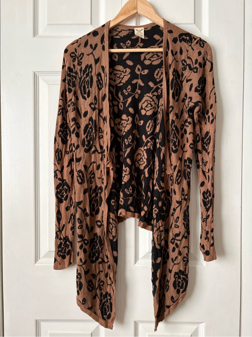 Faded Glory Black Floral Open-Front Cardigan on Brown